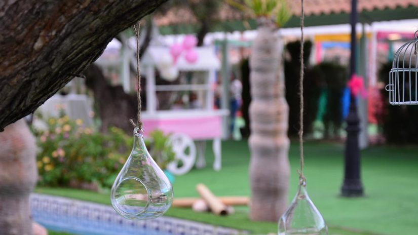 comunión en hacienda Romero, árbol con decoración