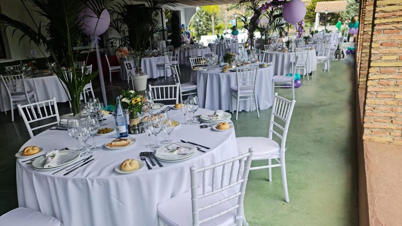 comunión en hacienda Romero, mesas al aire libre